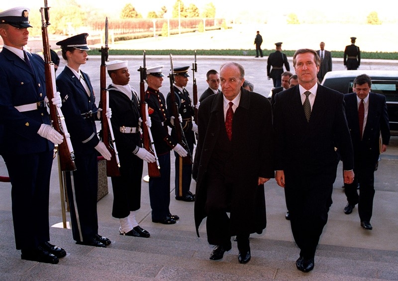 Ey teslimiyet, senin adın İslam'dır!